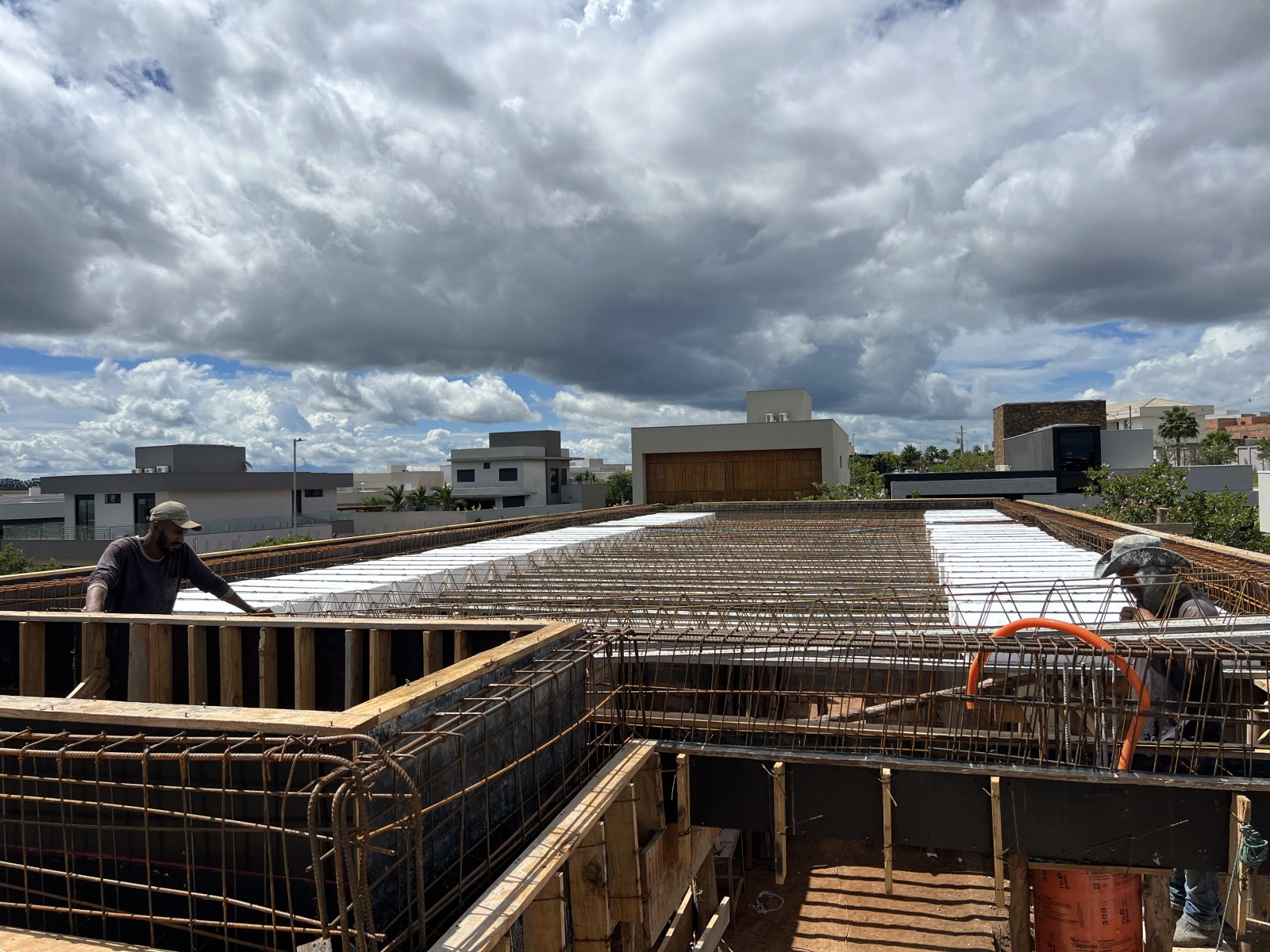 Residência finalizada de alto padrão em Franca SP — Kaique Garcia Construções